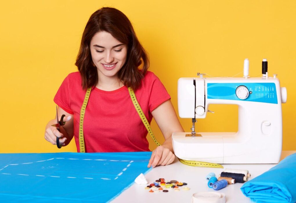 Tips Jahit Kain Knit Dengan Mesin Jahit Portable Biasa – Ulat Kain