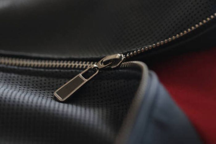 Cara memperbaiki resleting yang macet atau keset dengan mudah dan cepat ...